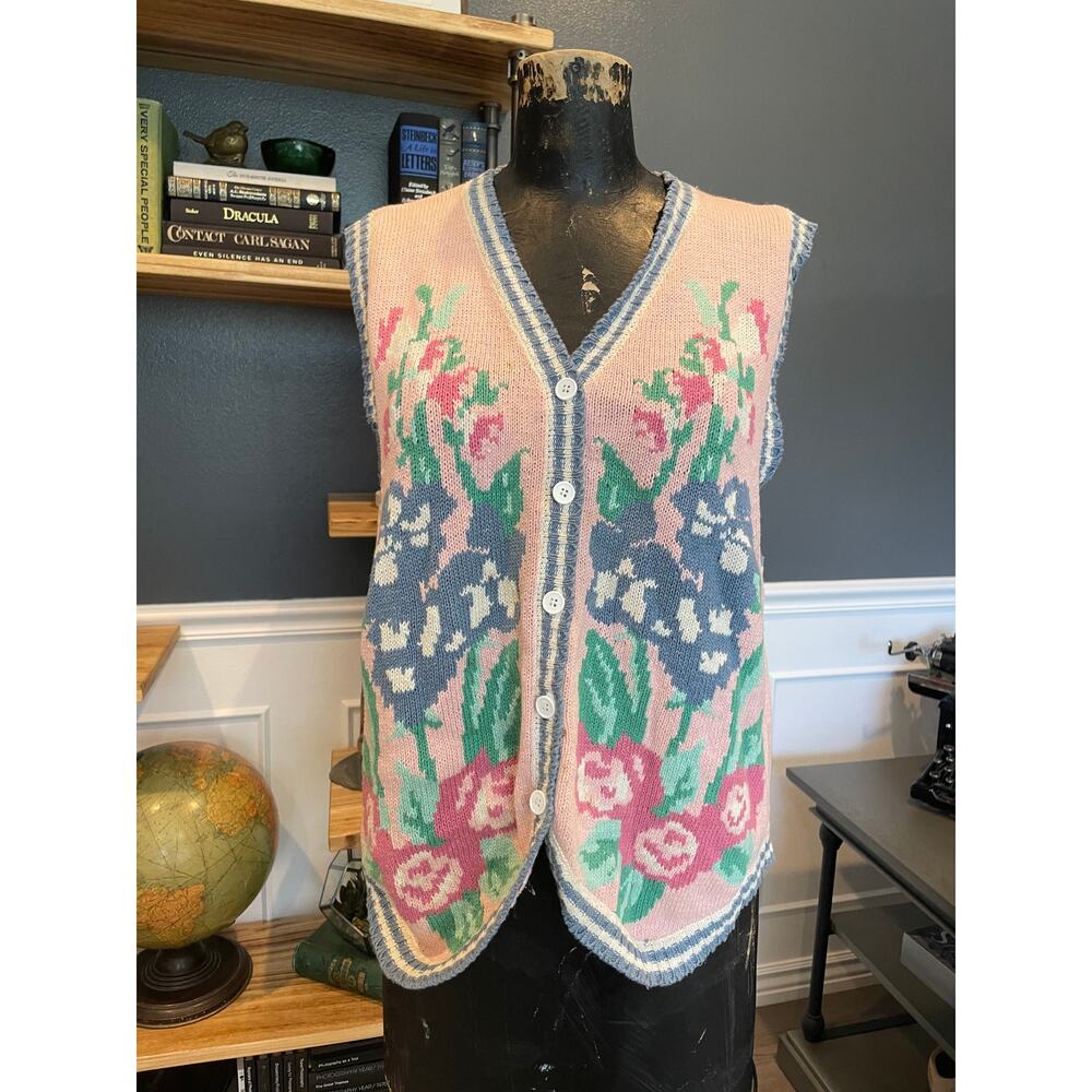 1990s Pink Floral Sweater Vest, Incognito, Size L, Embroidered, ~ 220713-MEL 13